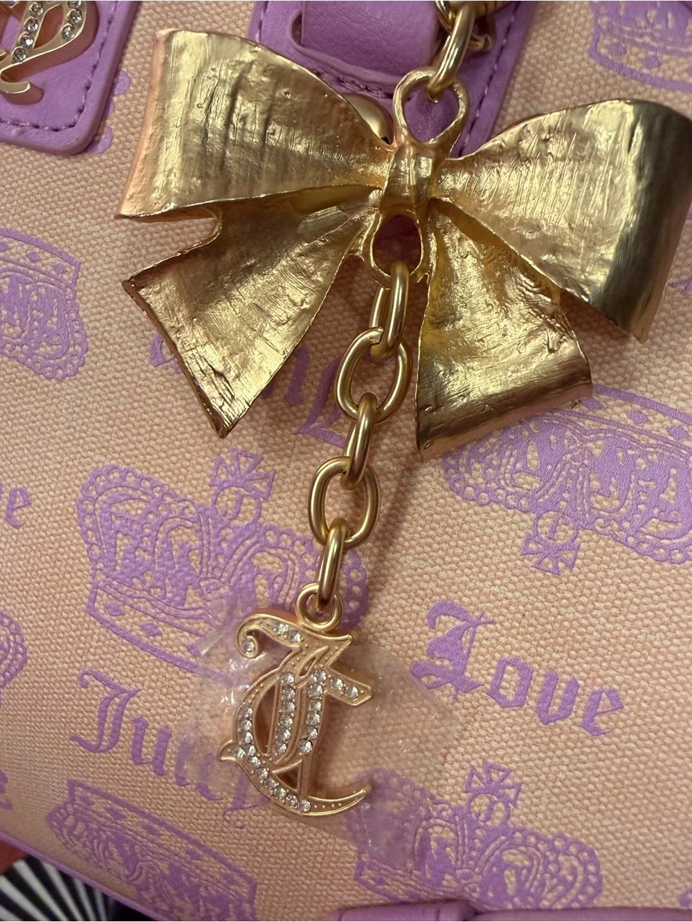 NWT Juicy Couture Pink Diamond/Violet Vintage Couture Bowler with Gold Bow Charm